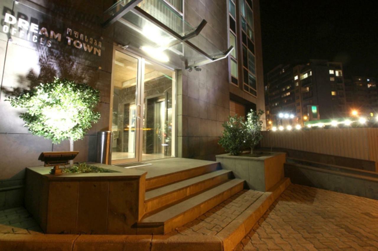 Comfort Tower 1 Tbilisi Eksteriør bilde